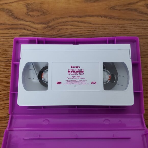 Electronics - Lot of 2 VHS Tapes Barney's Night Before Christmas & Super Circus - Picture 4 of 4